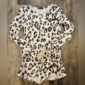 Leopard print lounge set